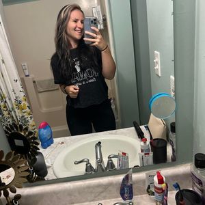 Meet your Posher, Hannah